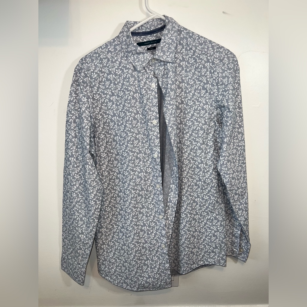 Name Brand Mens Perry Ellis Floral Button Down Casual Small Name Brand Mens Perry Ellis Floral Button Down Casual Small